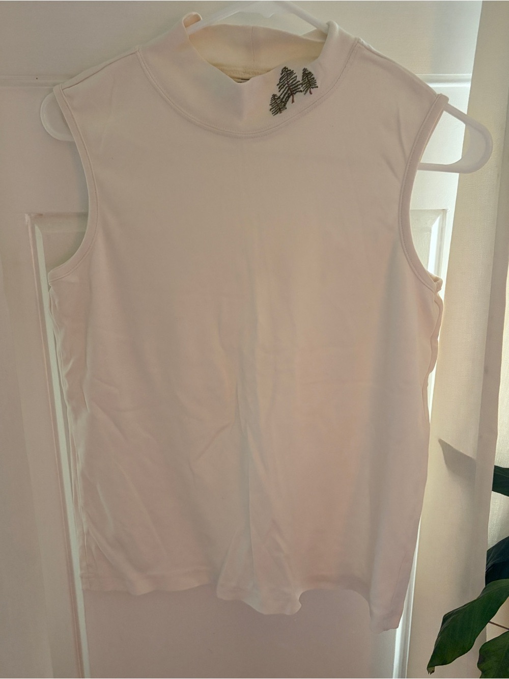 Christopher & Banks Vintage Mock Neck Sleeveless Embroidered Trees Size XL